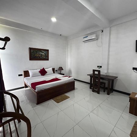 Ciel Star Anuradhapura Hotel Ngoại thất bức ảnh