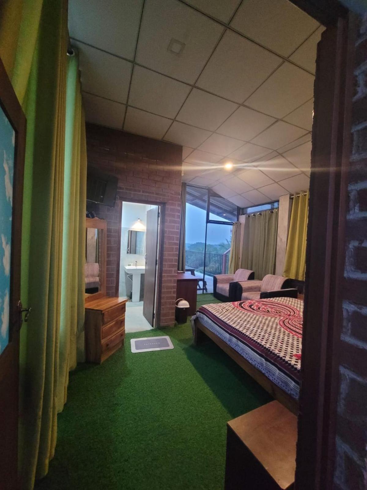 Ciel Star Anuradhapura Hotel Ngoại thất bức ảnh