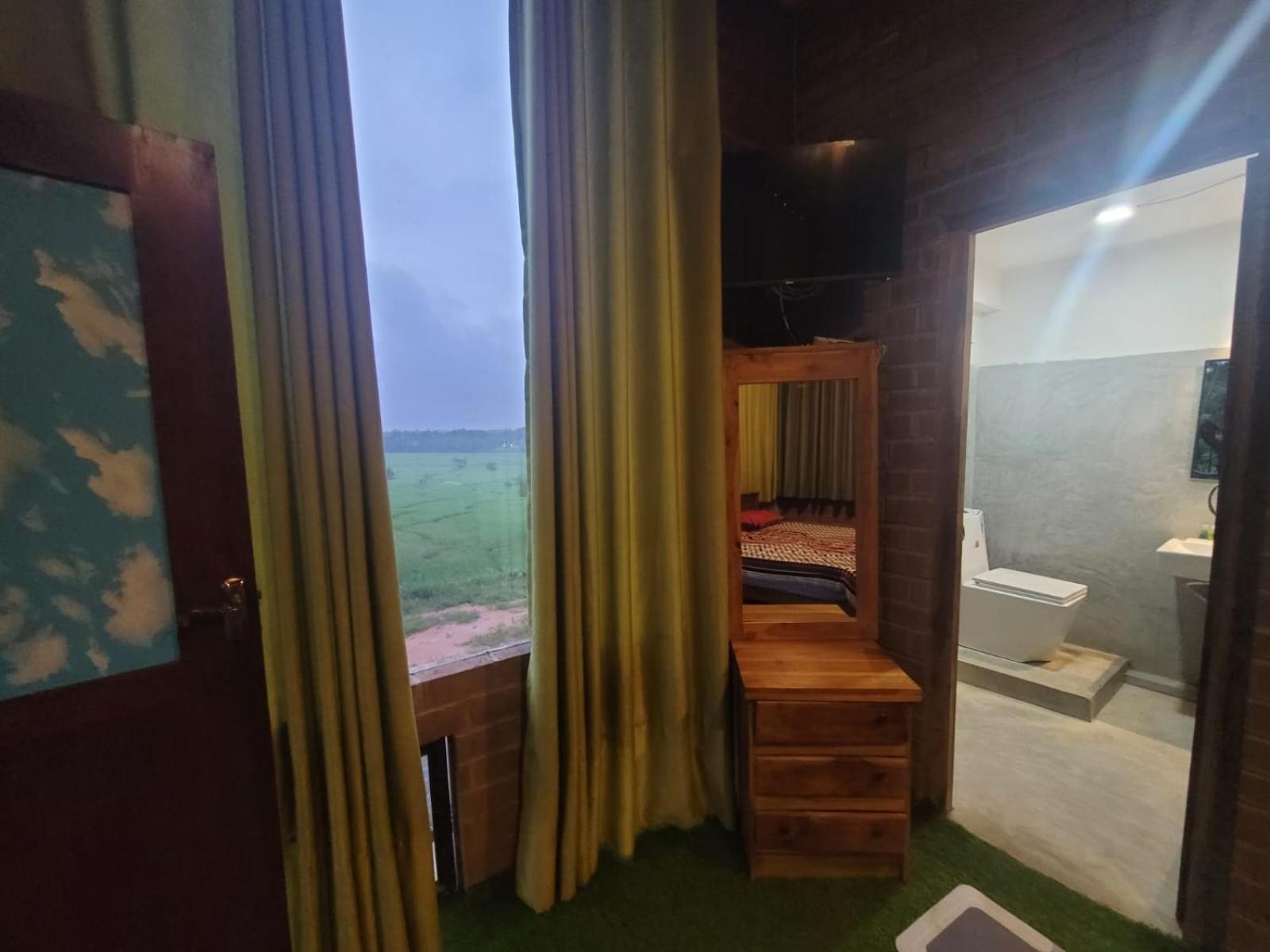 Ciel Star Anuradhapura Hotel Ngoại thất bức ảnh