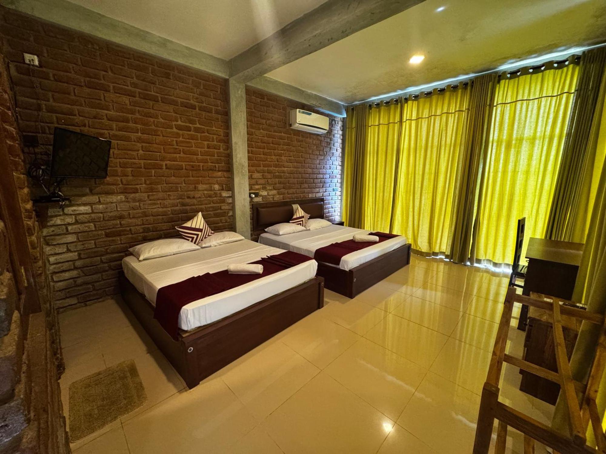 Ciel Star Anuradhapura Hotel Ngoại thất bức ảnh